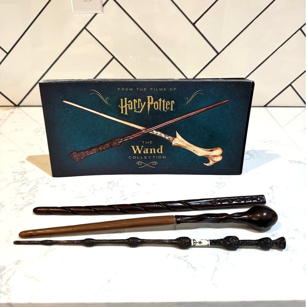 Harry Potter book of wands & 3 wands Dumbledore Trelawney Lupin